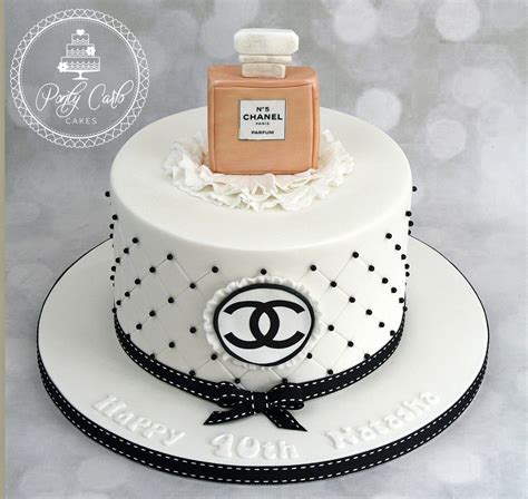 gateau chanel|chanel no 5 cake.